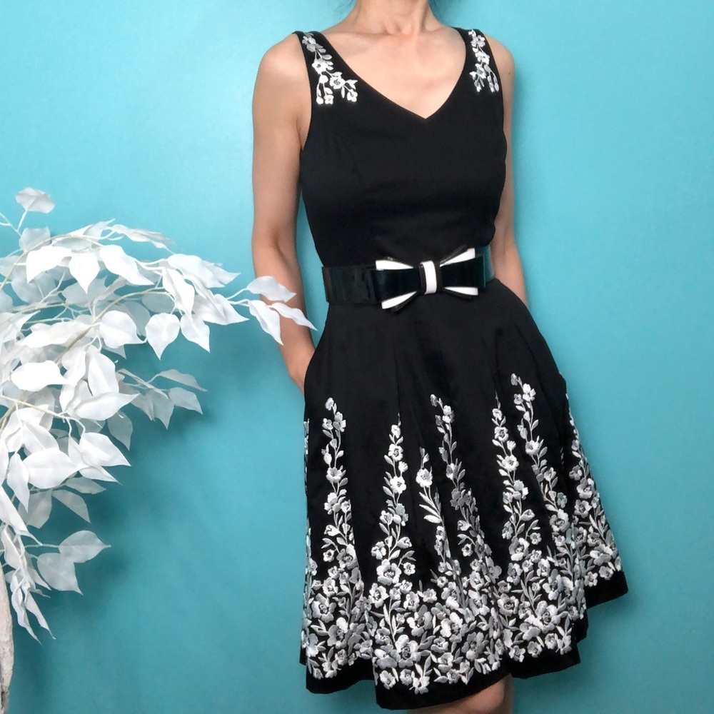 White House Black Market (WHBM) Sleeveless V Neck Embroidered Fit & Flare Dress